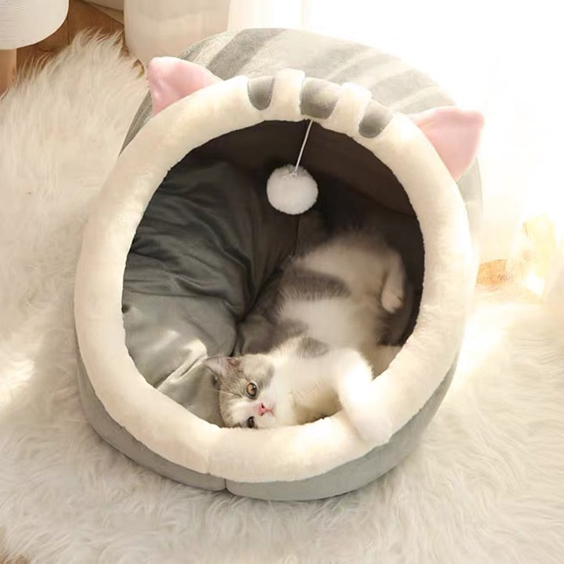 Kuscheliges Höhlenbett für Katzen