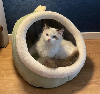 Kuscheliges Höhlenbett für Katzen