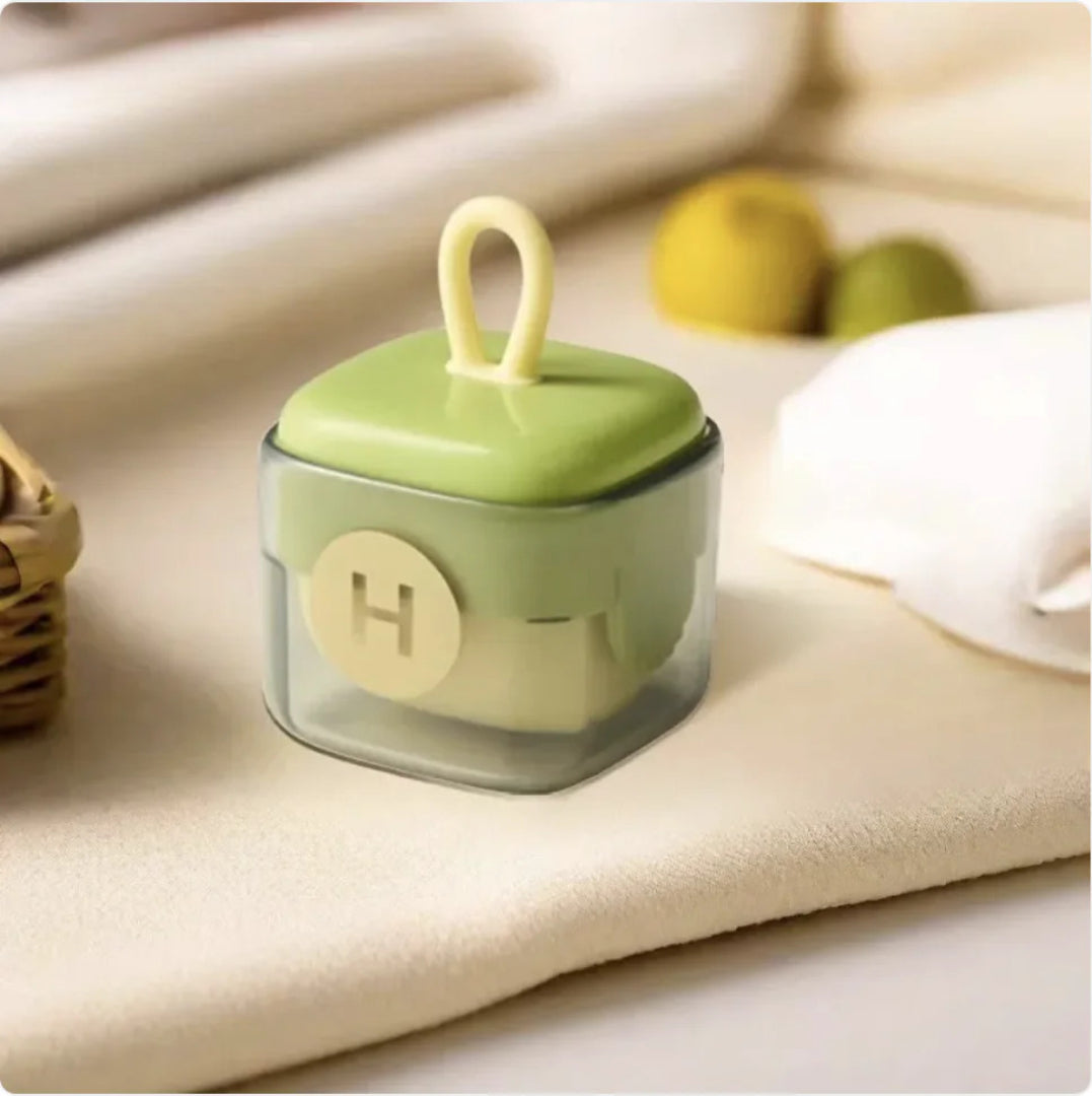 Multifunktionaler tragbarer Fussel- & Entgratungsroller für Kleidung